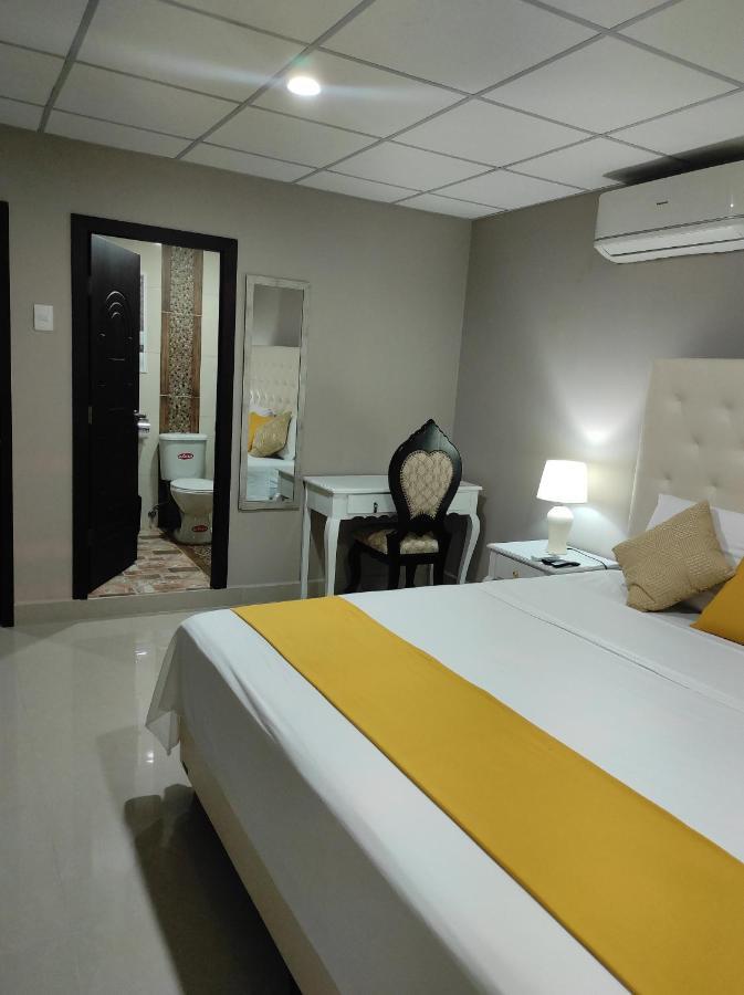 Royalinn Guayaquil Exteriör bild